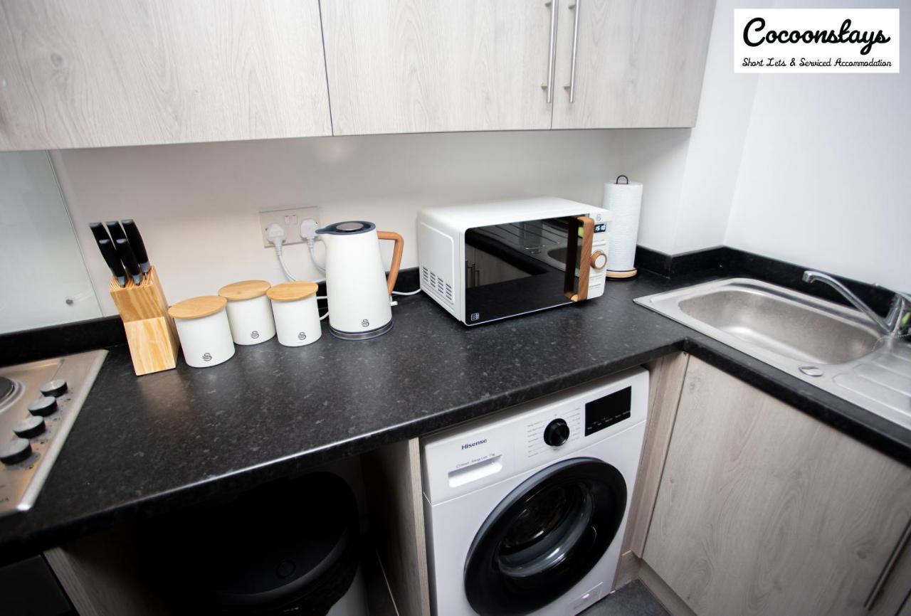 Cocooonstays Short Lets & Accommodation Slough Eksteriør billede